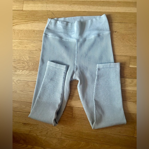 Tan Full-Length Leggings with Smooth Finish - Picture 2 of 5